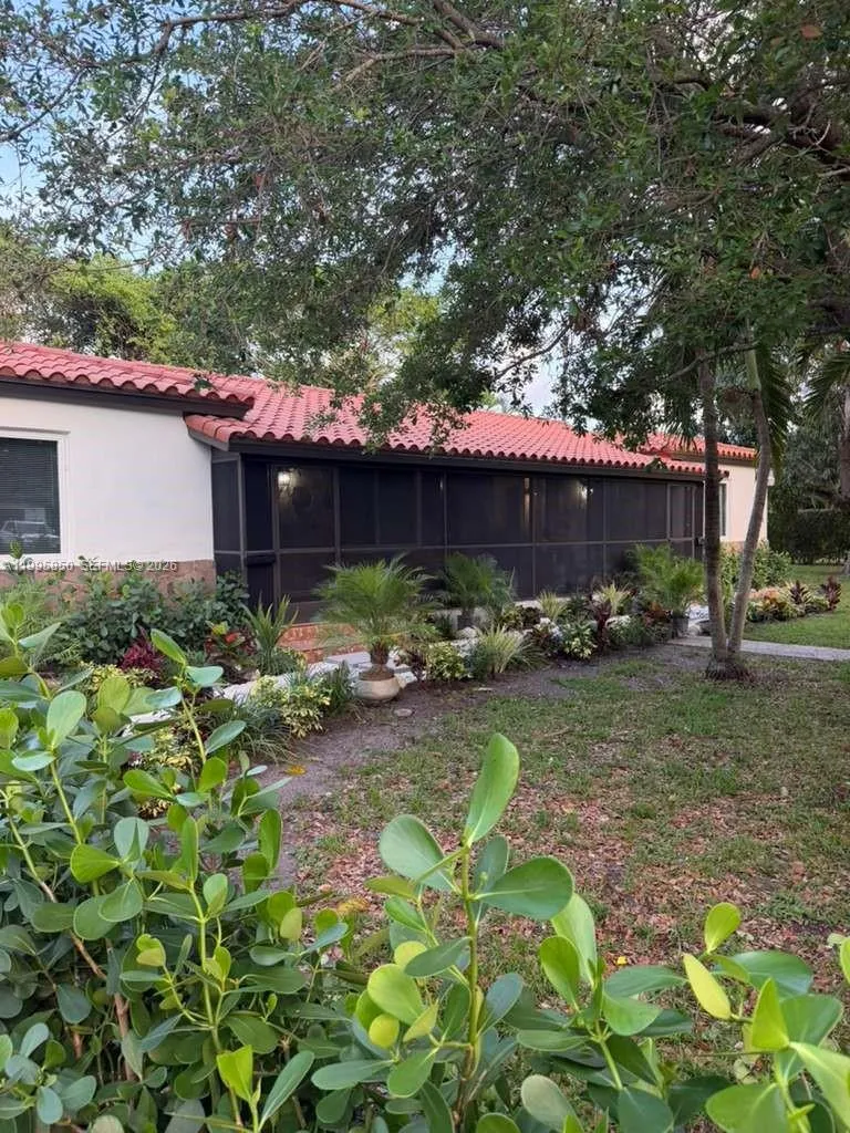 11201 Ne 10th Ave 11201, Biscayne Park, Florida 33, Biscayne Park, Florida 33161, 2 Bedrooms Bedrooms, ,1 BathroomBathrooms,Residential Lease,For Rent,11201 Ne 10th Ave 11201, Biscayne Park, Florida 33,A11995850