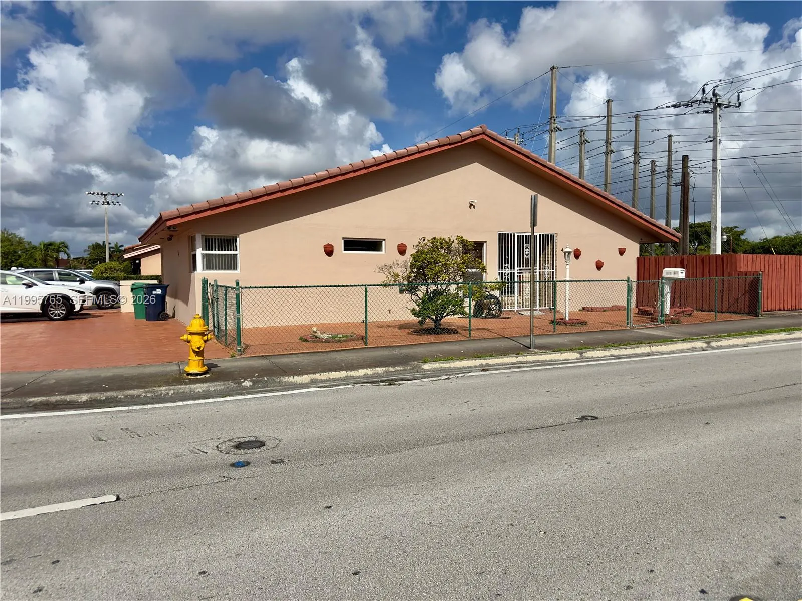 450 Sw 92nd Ave 1, Miami, Florida 33174, Miami, Florida 33174, 3 Bedrooms Bedrooms, ,2 BathroomsBathrooms,Residential,For Sale,450 Sw 92nd Ave 1, Miami, Florida 33174,A11995765