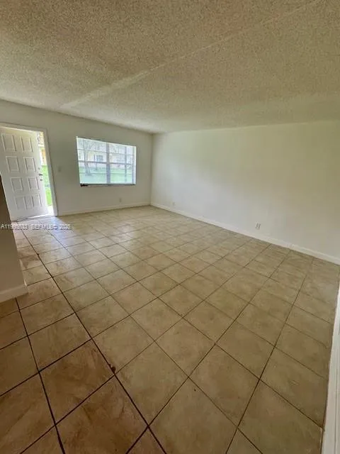 4160 Nw 21st St 150a, Lauderhill, Florida 33313, Lauderhill, Florida 33313, 2 Bedrooms Bedrooms, ,1 BathroomBathrooms,Residential Lease,For Rent,4160 Nw 21st St 150a, Lauderhill, Florida 33313,A11995633