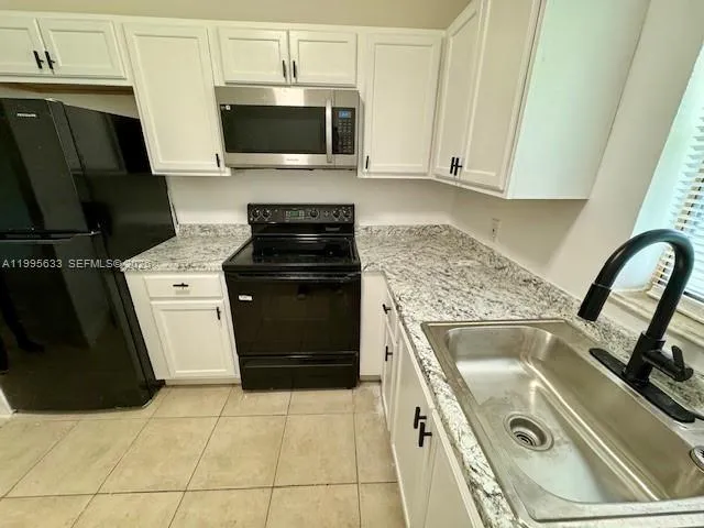 4160 Nw 21st St 150a, Lauderhill, Florida 33313, Lauderhill, Florida 33313, 2 Bedrooms Bedrooms, ,1 BathroomBathrooms,Residential Lease,For Rent,4160 Nw 21st St 150a, Lauderhill, Florida 33313,A11995633