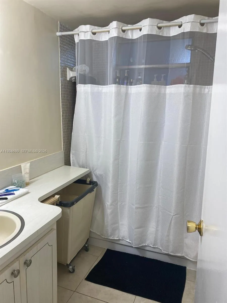 1700 Ne 191st St 304, Miami, Florida 33179, Miami, Florida 33179, 1 Bedroom Bedrooms, ,1 BathroomBathrooms,Residential,For Sale,1700 Ne 191st St 304, Miami, Florida 33179,A11994699