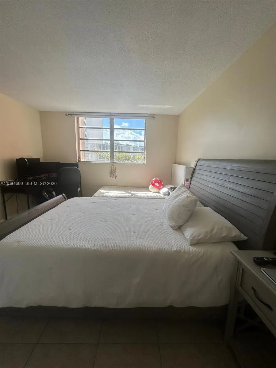 1700 Ne 191st St 304, Miami, Florida 33179, Miami, Florida 33179, 1 Bedroom Bedrooms, ,1 BathroomBathrooms,Residential,For Sale,1700 Ne 191st St 304, Miami, Florida 33179,A11994699
