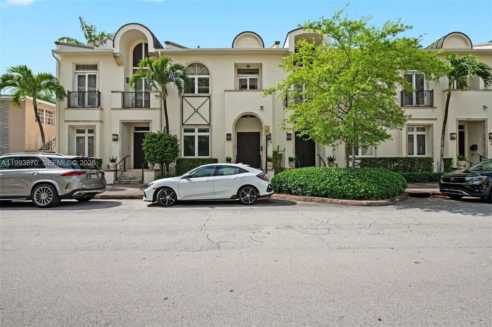 530 Valencia Ave 2, Coral Gables, Florida 33134, Coral Gables, Florida 33134, 4 Bedrooms Bedrooms, ,4 BathroomsBathrooms,Residential Lease,For Rent,530 Valencia Ave 2, Coral Gables, Florida 33134,A11993870