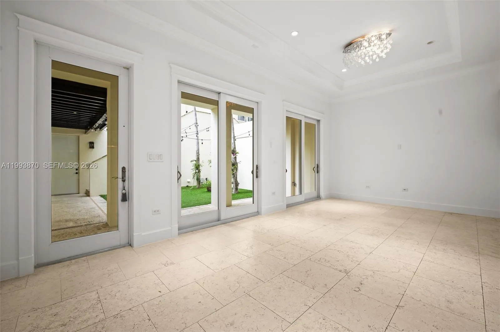 530 Valencia Ave 2, Coral Gables, Florida 33134, Coral Gables, Florida 33134, 4 Bedrooms Bedrooms, ,4 BathroomsBathrooms,Residential Lease,For Rent,530 Valencia Ave 2, Coral Gables, Florida 33134,A11993870