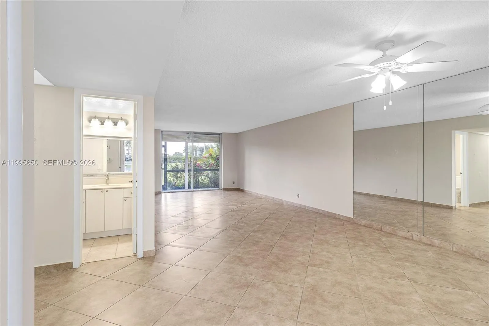 9820 S Hollybrook Lake Dr 106, Pembroke Pines, Flo, Pembroke Pines, Florida 33025, 1 Bedroom Bedrooms, ,1 BathroomBathrooms,Residential,For Sale,9820 S Hollybrook Lake Dr 106, Pembroke Pines, Flo,A11995650