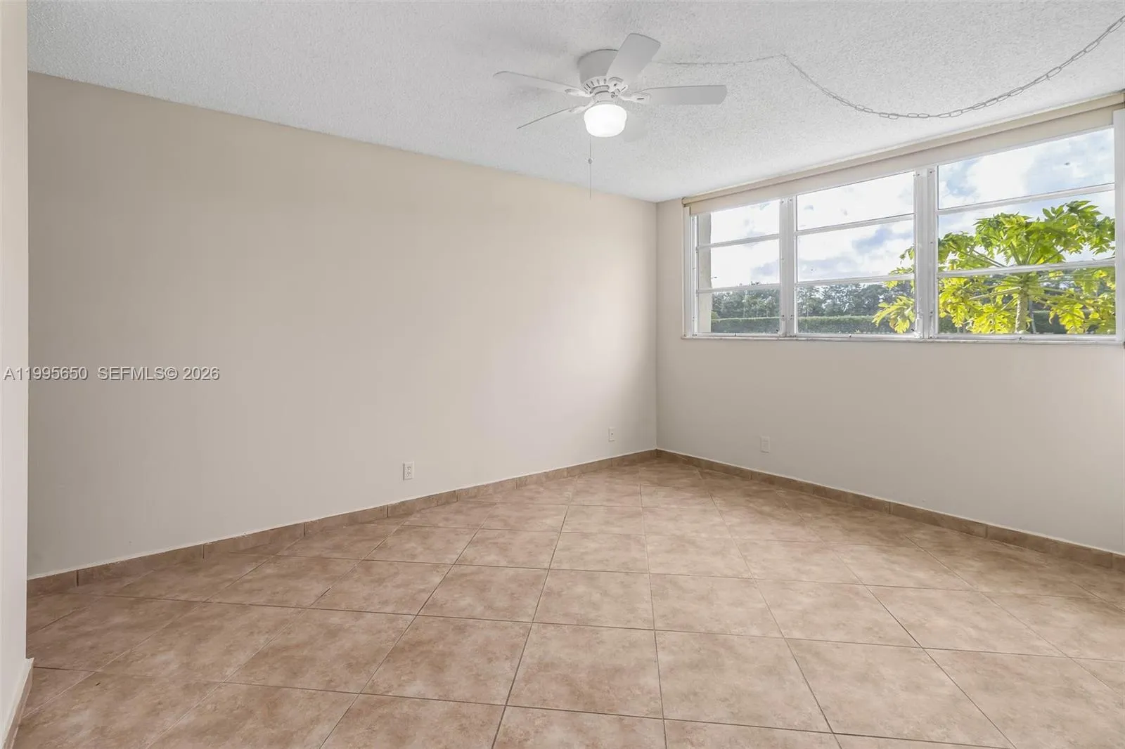 9820 S Hollybrook Lake Dr 106, Pembroke Pines, Flo, Pembroke Pines, Florida 33025, 1 Bedroom Bedrooms, ,1 BathroomBathrooms,Residential,For Sale,9820 S Hollybrook Lake Dr 106, Pembroke Pines, Flo,A11995650