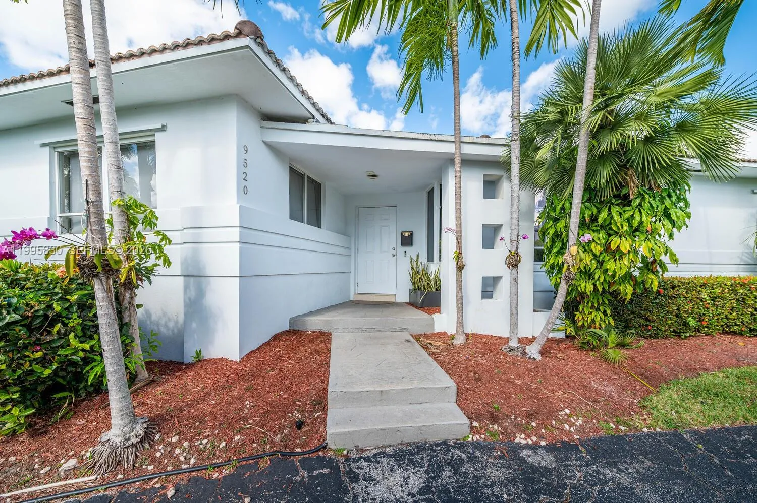 Bay Harbor Islands, Florida 33154, 3 Bedrooms Bedrooms, ,2 BathroomsBathrooms,Residential Lease,For Rent,A11995830