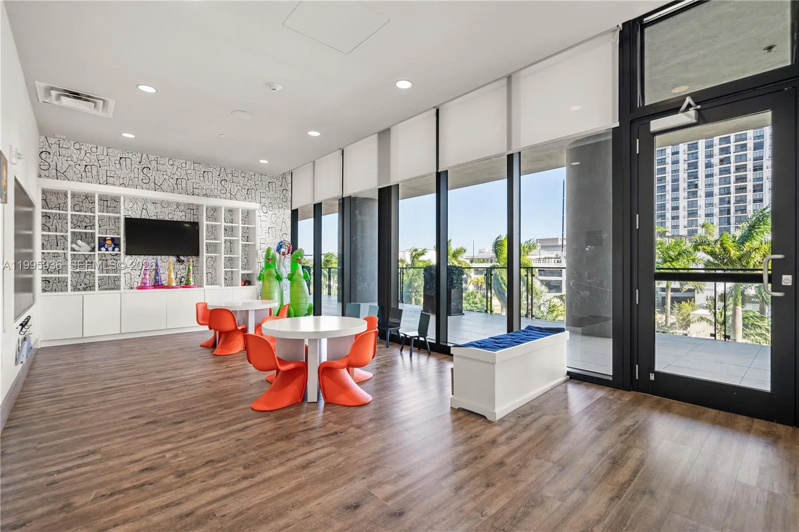 5300 Paseo Blvd 1511, Doral, Florida 33166, Doral, Florida 33166, 2 Bedrooms Bedrooms, ,2 BathroomsBathrooms,Residential,For Sale,5300 Paseo Blvd 1511, Doral, Florida 33166,A11995936