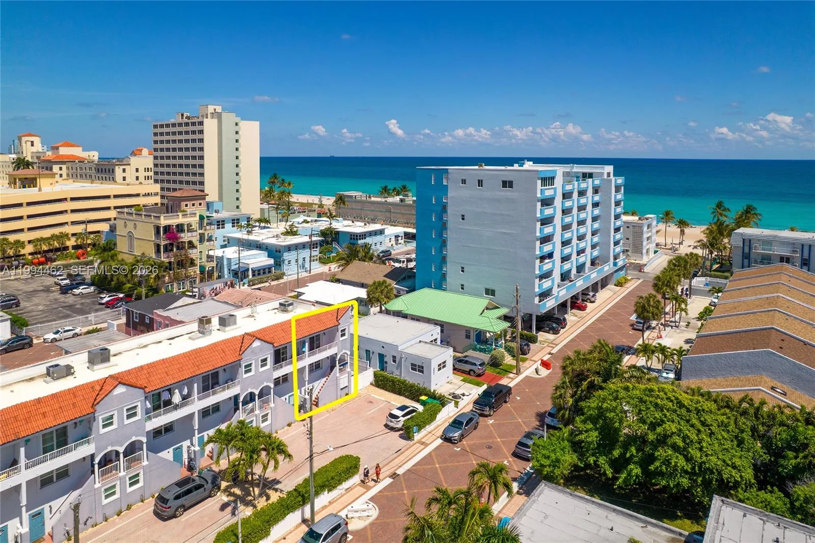 335 Virginia St, Hollywood, Florida 33019, Hollywood, Florida 33019, 4 Bedrooms Bedrooms, ,4 BathroomsBathrooms,Residential,For Sale,335 Virginia St, Hollywood, Florida 33019,A11994462