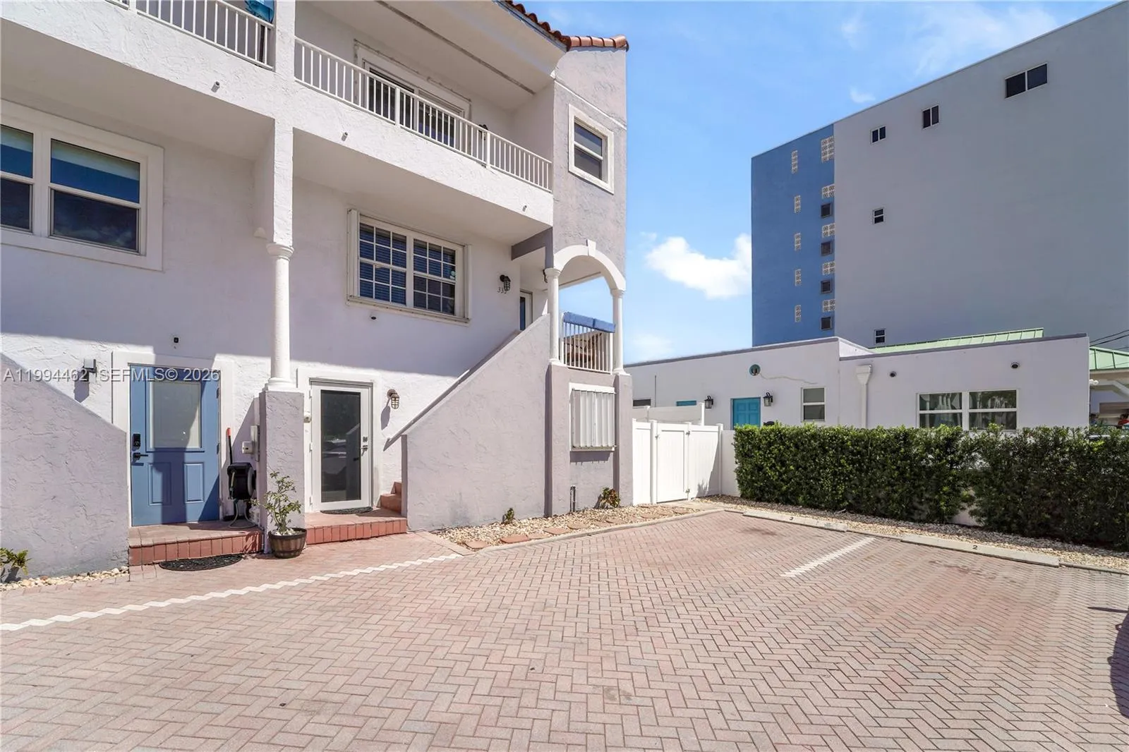 335 Virginia St, Hollywood, Florida 33019, Hollywood, Florida 33019, 4 Bedrooms Bedrooms, ,4 BathroomsBathrooms,Residential,For Sale,335 Virginia St, Hollywood, Florida 33019,A11994462