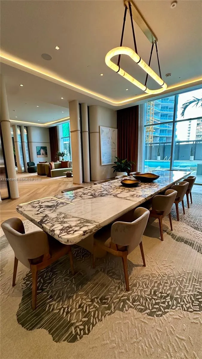 77 Se 5th Street 2908, Miami, Florida 33131, Miami, Florida 33131, 1 Bedroom Bedrooms, ,1 BathroomBathrooms,Residential Lease,For Rent,77 Se 5th Street 2908, Miami, Florida 33131,A11995950
