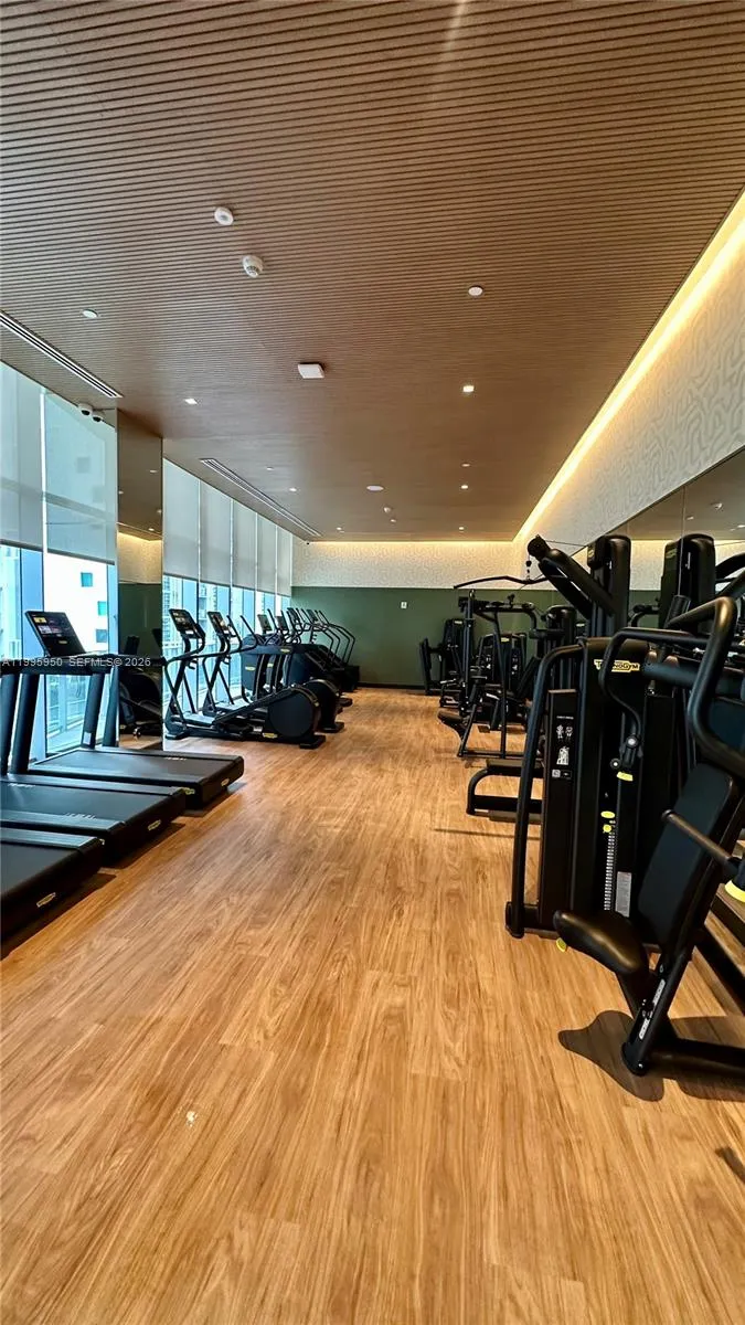 77 Se 5th Street 2908, Miami, Florida 33131, Miami, Florida 33131, 1 Bedroom Bedrooms, ,1 BathroomBathrooms,Residential Lease,For Rent,77 Se 5th Street 2908, Miami, Florida 33131,A11995950