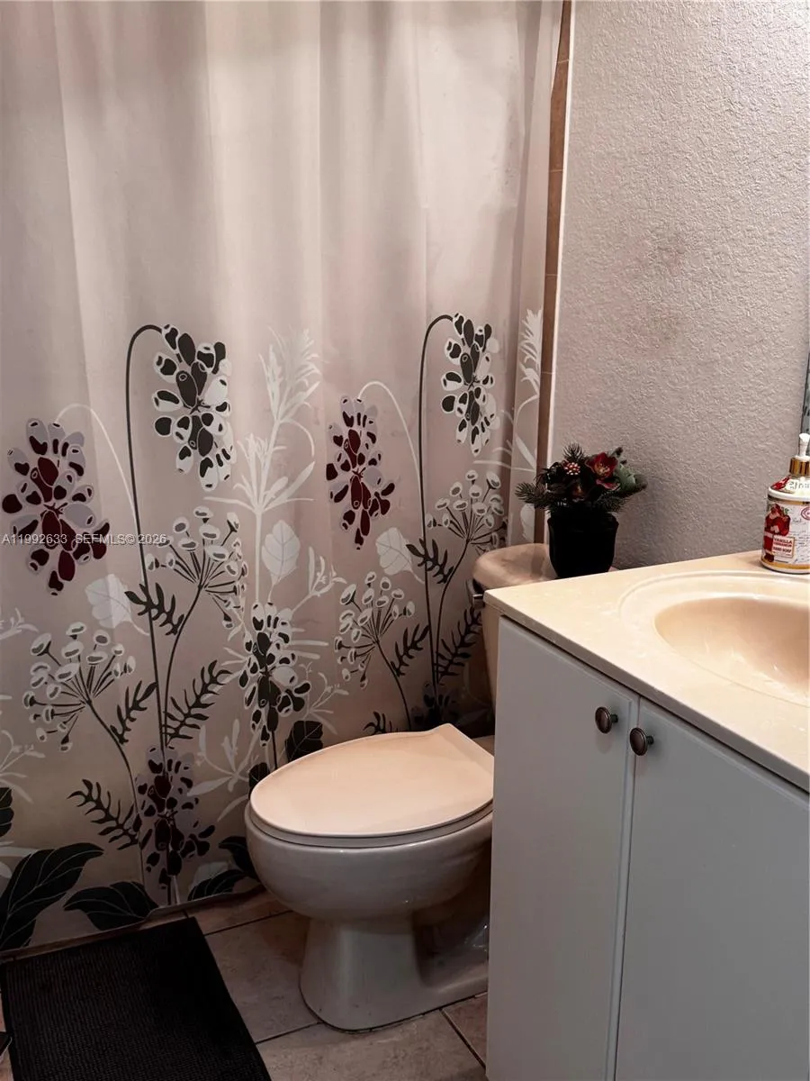 10723 Nw 85th Ter 2-38, Doral, Florida 33178, Doral, Florida 33178, 3 Bedrooms Bedrooms, ,3 BathroomsBathrooms,Residential,For Sale,10723 Nw 85th Ter 2-38, Doral, Florida 33178,A11992633