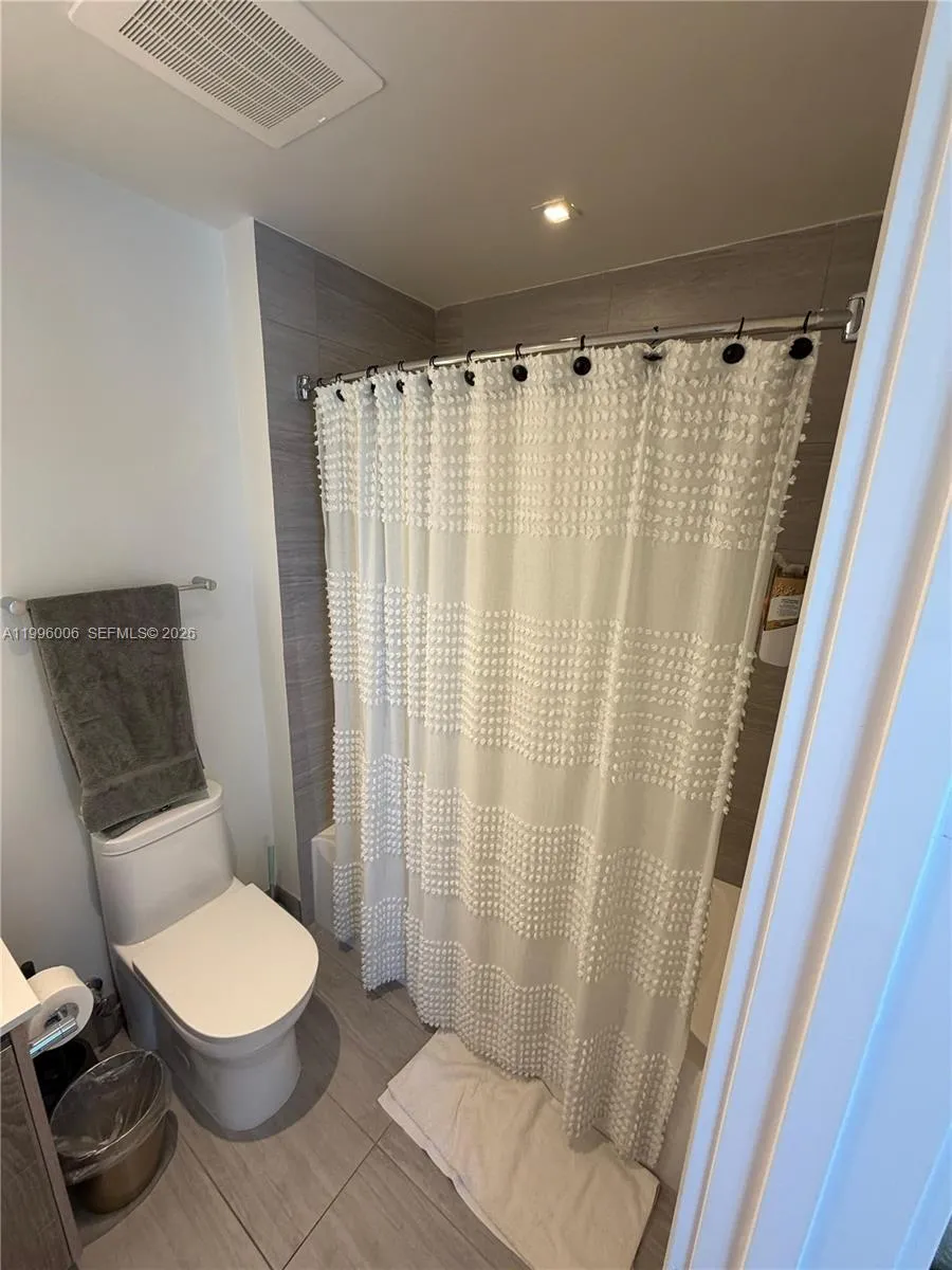 2960 Ne 207th St 1101, Aventura, Florida 33180, Aventura, Florida 33180, 2 Bedrooms Bedrooms, ,2 BathroomsBathrooms,Residential Lease,For Rent,2960 Ne 207th St 1101, Aventura, Florida 33180,A11996006