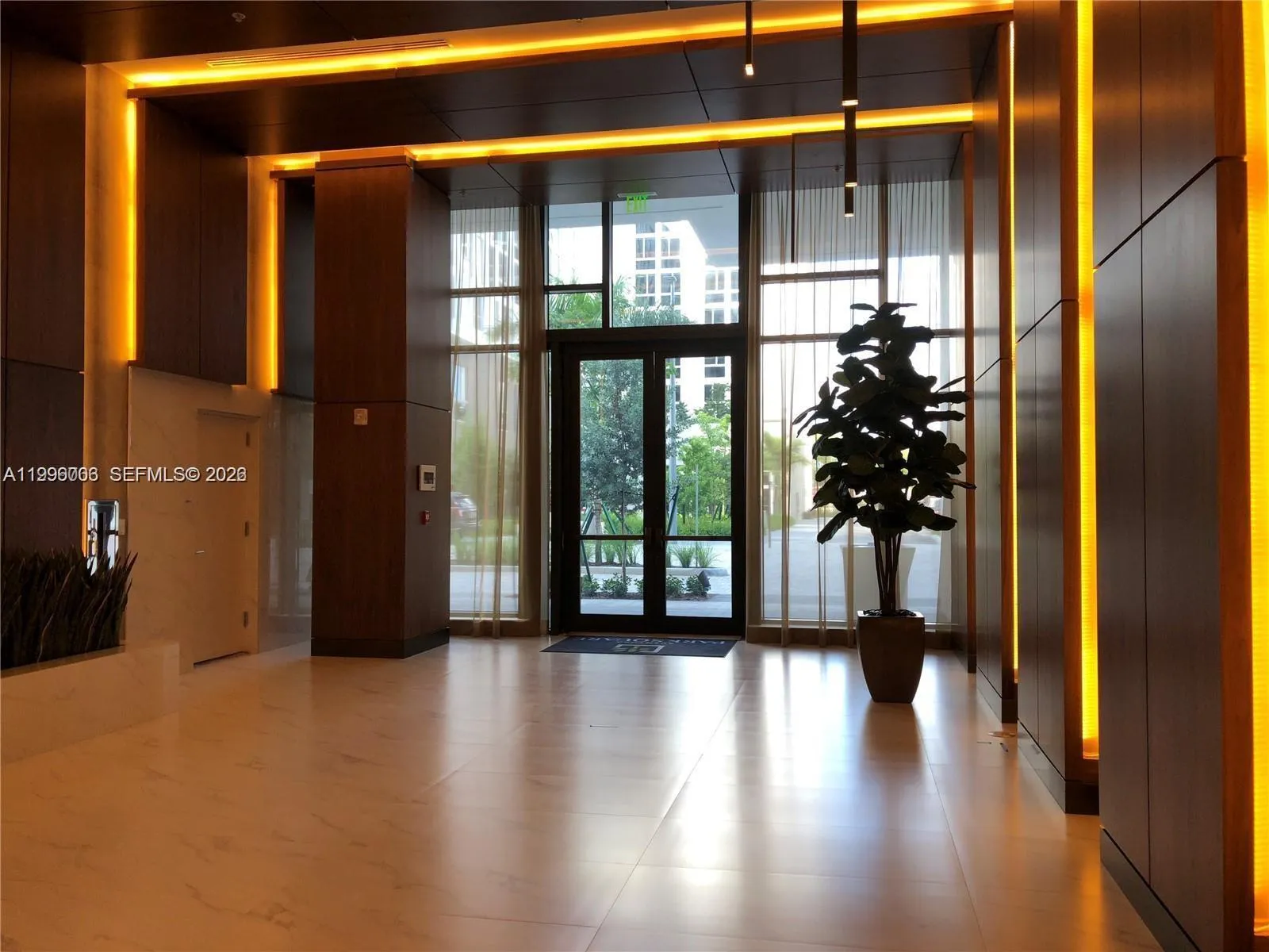 2960 Ne 207th St 1101, Aventura, Florida 33180, Aventura, Florida 33180, 2 Bedrooms Bedrooms, ,2 BathroomsBathrooms,Residential Lease,For Rent,2960 Ne 207th St 1101, Aventura, Florida 33180,A11996006