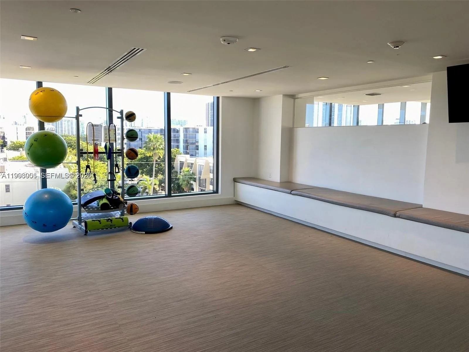 2960 Ne 207th St 1101, Aventura, Florida 33180, Aventura, Florida 33180, 2 Bedrooms Bedrooms, ,2 BathroomsBathrooms,Residential Lease,For Rent,2960 Ne 207th St 1101, Aventura, Florida 33180,A11996006