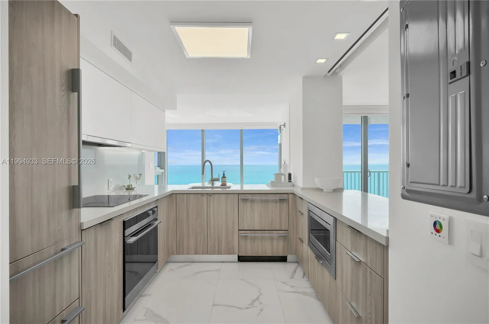 2655 Collins Ave 1911, Miami Beach, Florida 33140, Miami Beach, Florida 33140, 2 Bedrooms Bedrooms, ,2 BathroomsBathrooms,Residential,For Sale,2655 Collins Ave 1911, Miami Beach, Florida 33140,A11994933