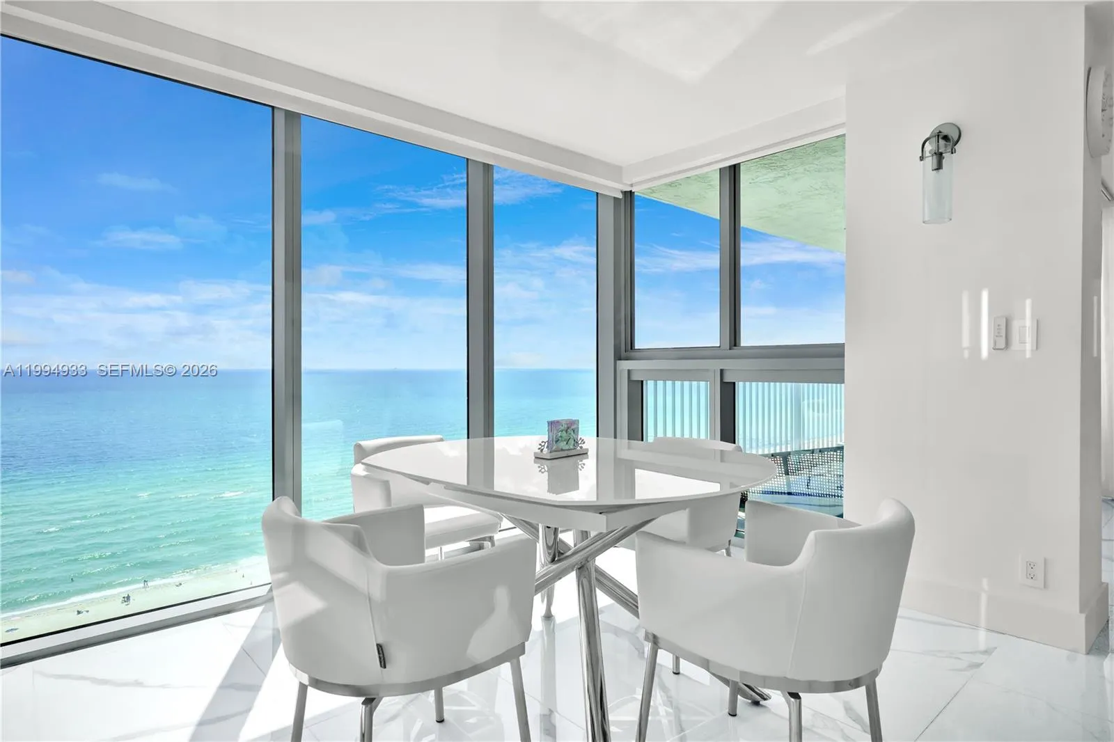 2655 Collins Ave 1911, Miami Beach, Florida 33140, Miami Beach, Florida 33140, 2 Bedrooms Bedrooms, ,2 BathroomsBathrooms,Residential,For Sale,2655 Collins Ave 1911, Miami Beach, Florida 33140,A11994933