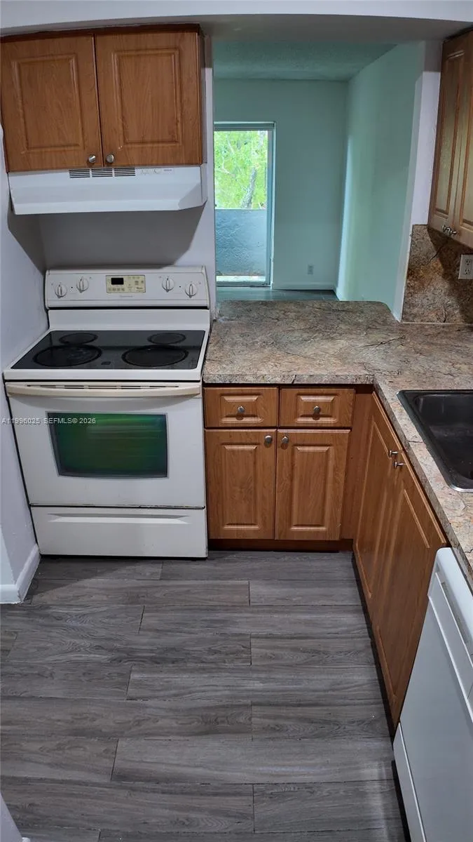 11110 Sw 196th St 407, Cutler Bay, Florida 33157, Cutler Bay, Florida 33157, 3 Bedrooms Bedrooms, ,2 BathroomsBathrooms,Residential Lease,For Rent,11110 Sw 196th St 407, Cutler Bay, Florida 33157,A11996025