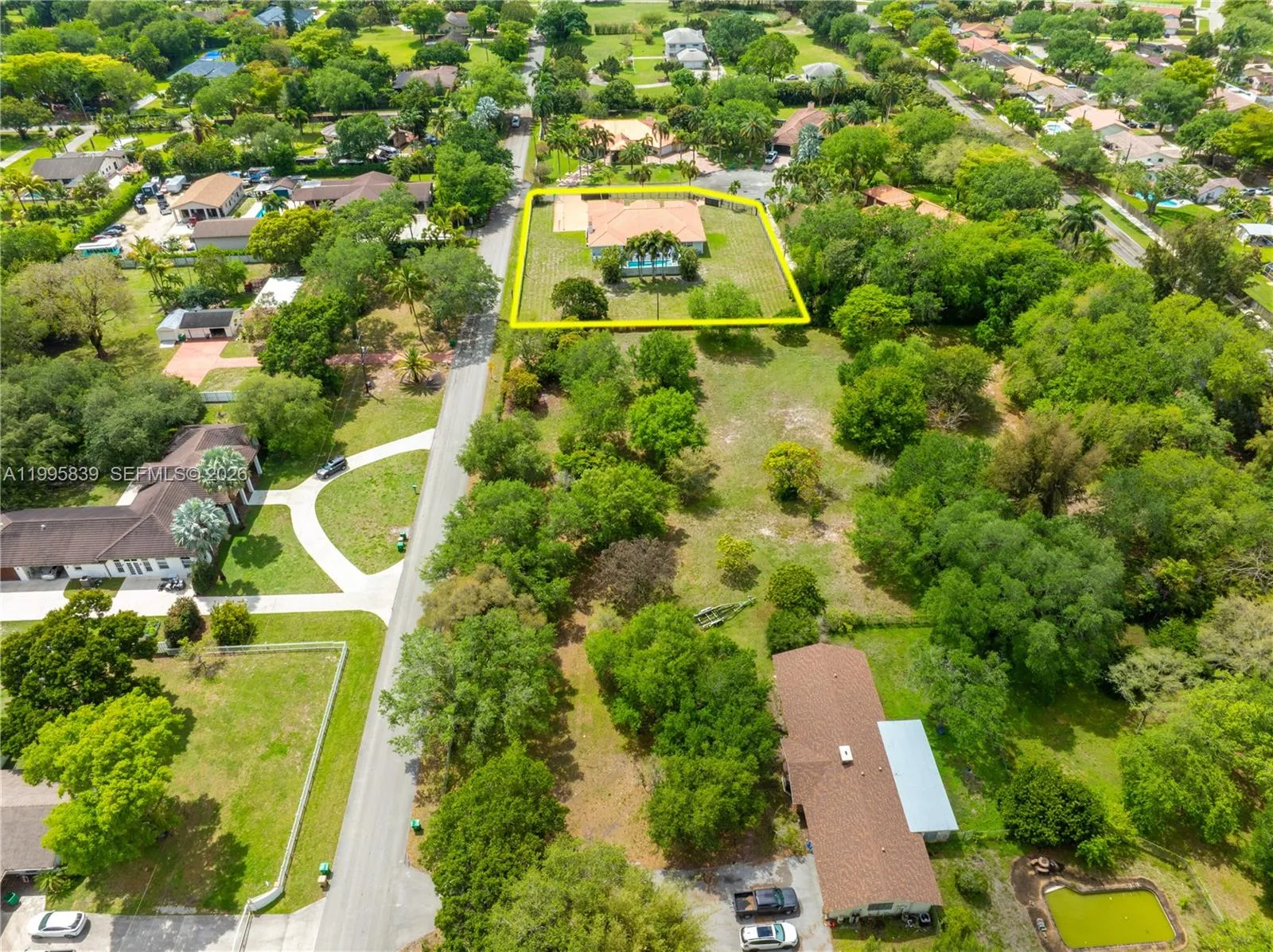 5303 Sw 111th Ter, Davie, Florida 33328, Davie, Florida 33328, 5 Bedrooms Bedrooms, ,4 BathroomsBathrooms,Residential,For Sale,5303 Sw 111th Ter, Davie, Florida 33328,A11995839