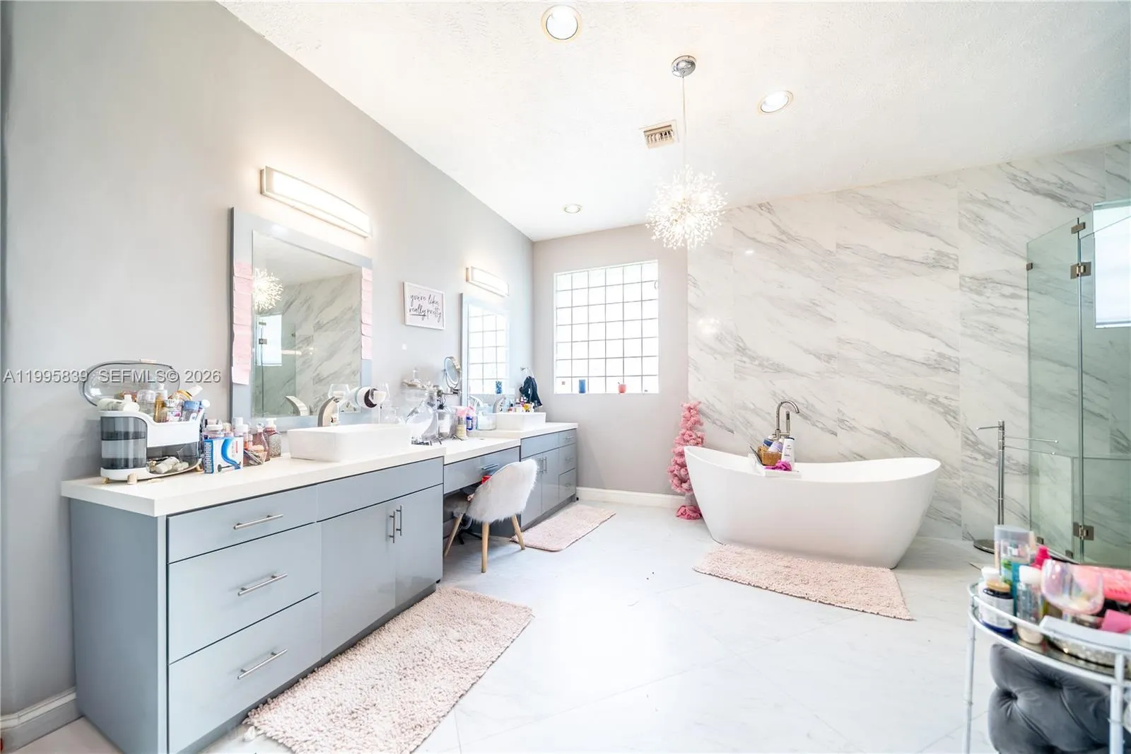 5303 Sw 111th Ter, Davie, Florida 33328, Davie, Florida 33328, 5 Bedrooms Bedrooms, ,4 BathroomsBathrooms,Residential,For Sale,5303 Sw 111th Ter, Davie, Florida 33328,A11995839