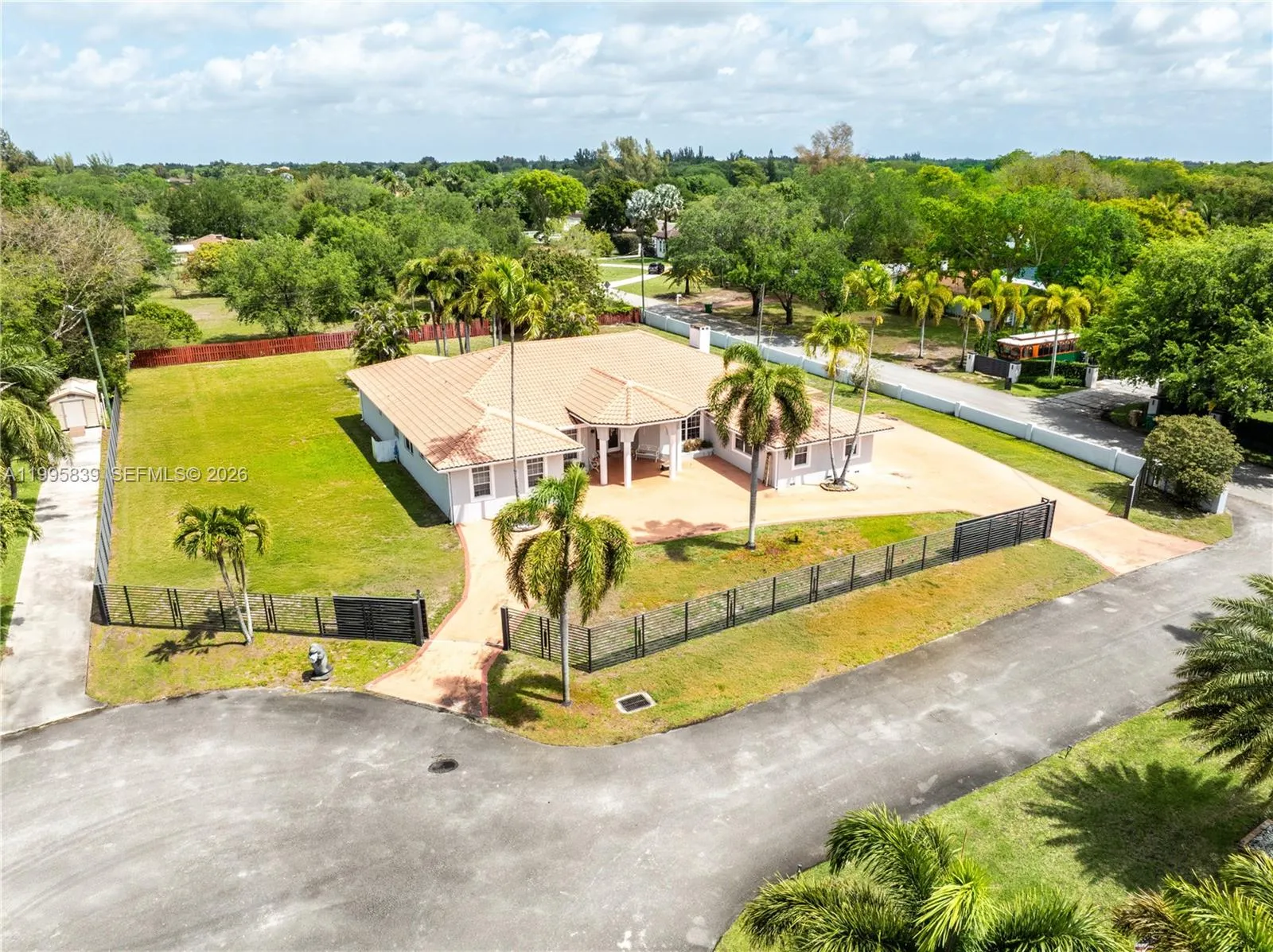 5303 Sw 111th Ter, Davie, Florida 33328, Davie, Florida 33328, 5 Bedrooms Bedrooms, ,4 BathroomsBathrooms,Residential,For Sale,5303 Sw 111th Ter, Davie, Florida 33328,A11995839