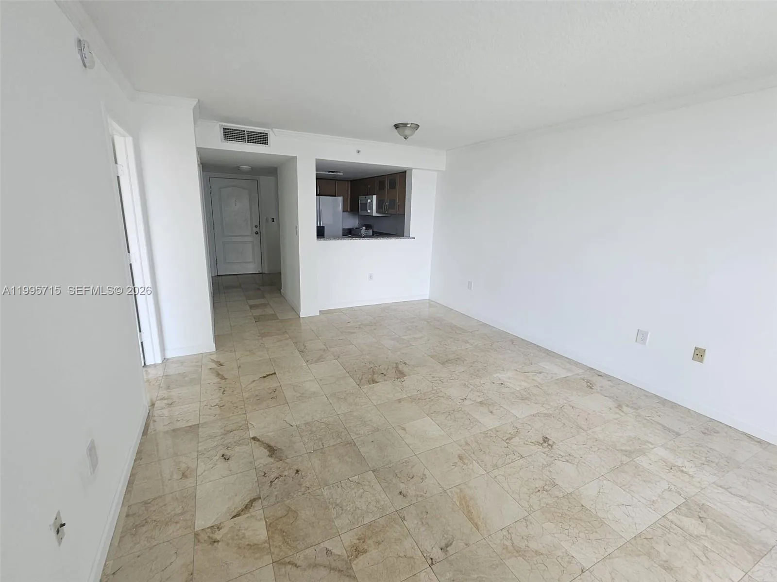 2101 Brickell Ave 2111, Miami, Florida 33129, Miami, Florida 33129, 1 Bedroom Bedrooms, ,1 BathroomBathrooms,Residential Lease,For Rent,2101 Brickell Ave 2111, Miami, Florida 33129,A11995715