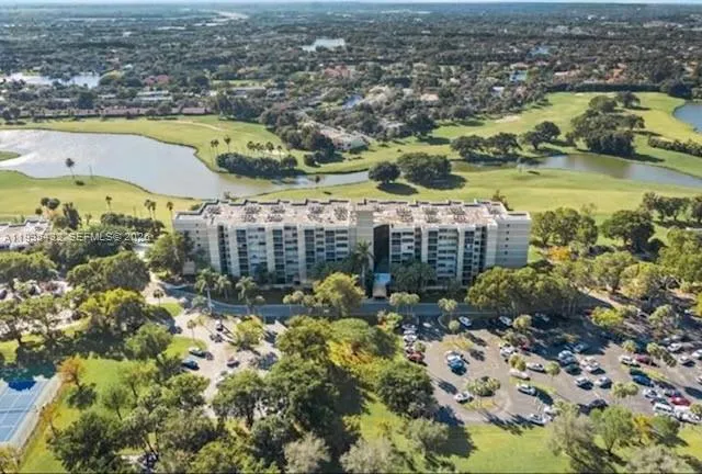 16300 Golf Club Rd 208, Weston, Florida 33326, Weston, Florida 33326, 2 Bedrooms Bedrooms, ,2 BathroomsBathrooms,Residential Lease,For Rent,16300 Golf Club Rd 208, Weston, Florida 33326,A11995432