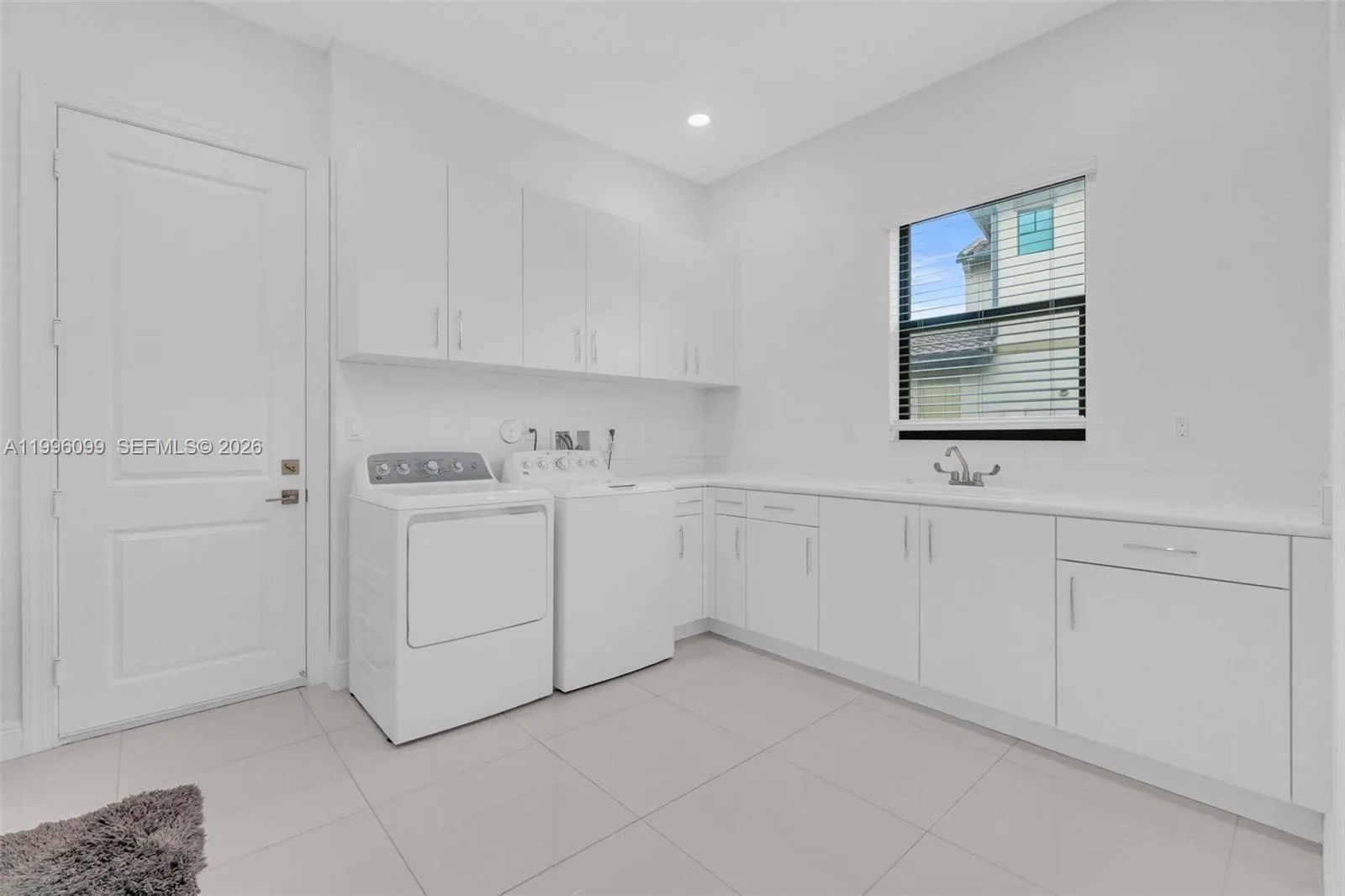 9150 Parkland Bay Dr, Parkland, Florida 33076, Parkland, Florida 33076, 5 Bedrooms Bedrooms, 8 Rooms Rooms,5 BathroomsBathrooms,Residential,For Sale,9150 Parkland Bay Dr, Parkland, Florida 33076,A11996099