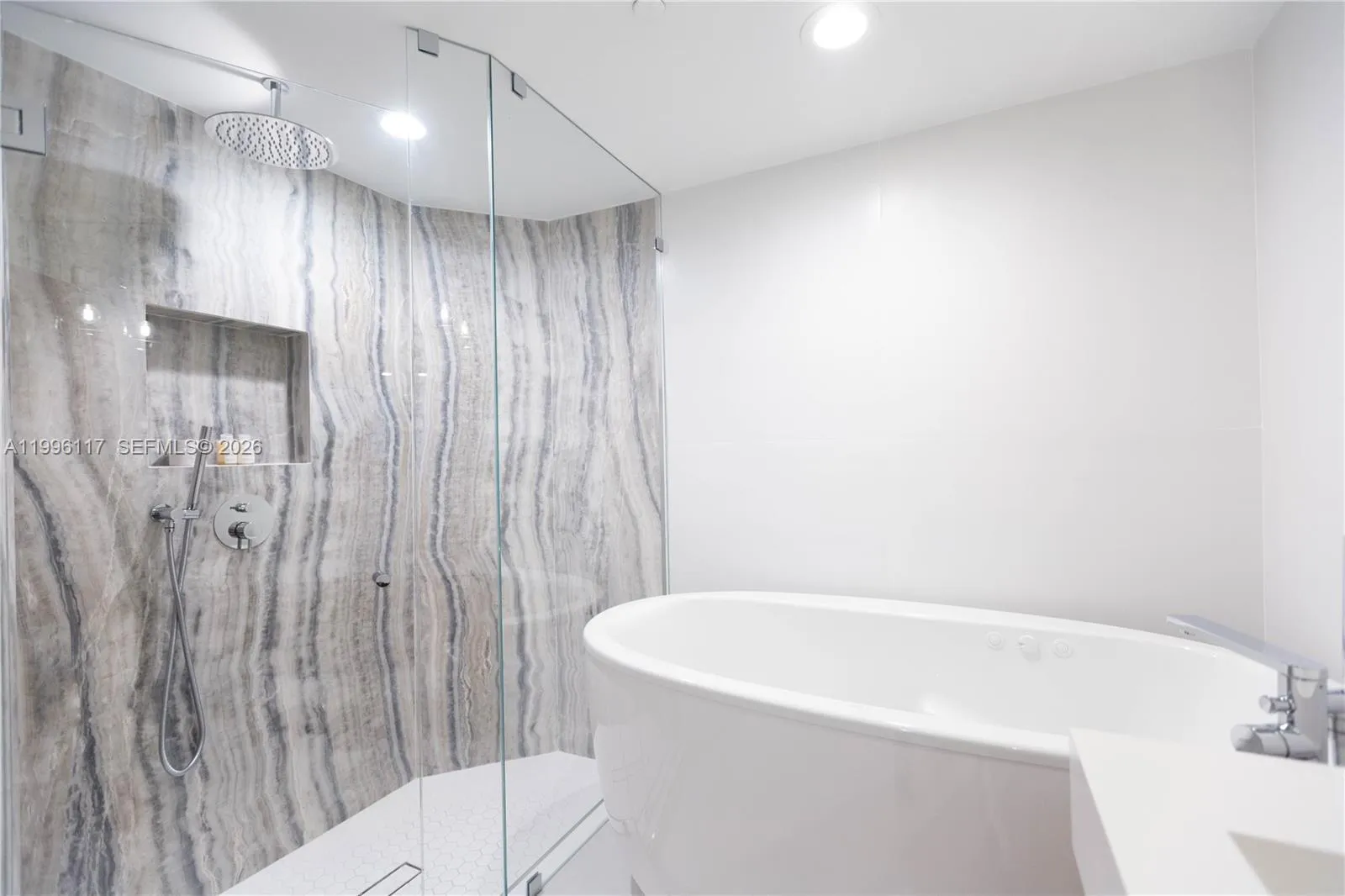 1500 Ocean Dr 904, Miami Beach, Florida 33139, Miami Beach, Florida 33139, 2 Bedrooms Bedrooms, ,3 BathroomsBathrooms,Residential,For Sale,1500 Ocean Dr 904, Miami Beach, Florida 33139,A11996117