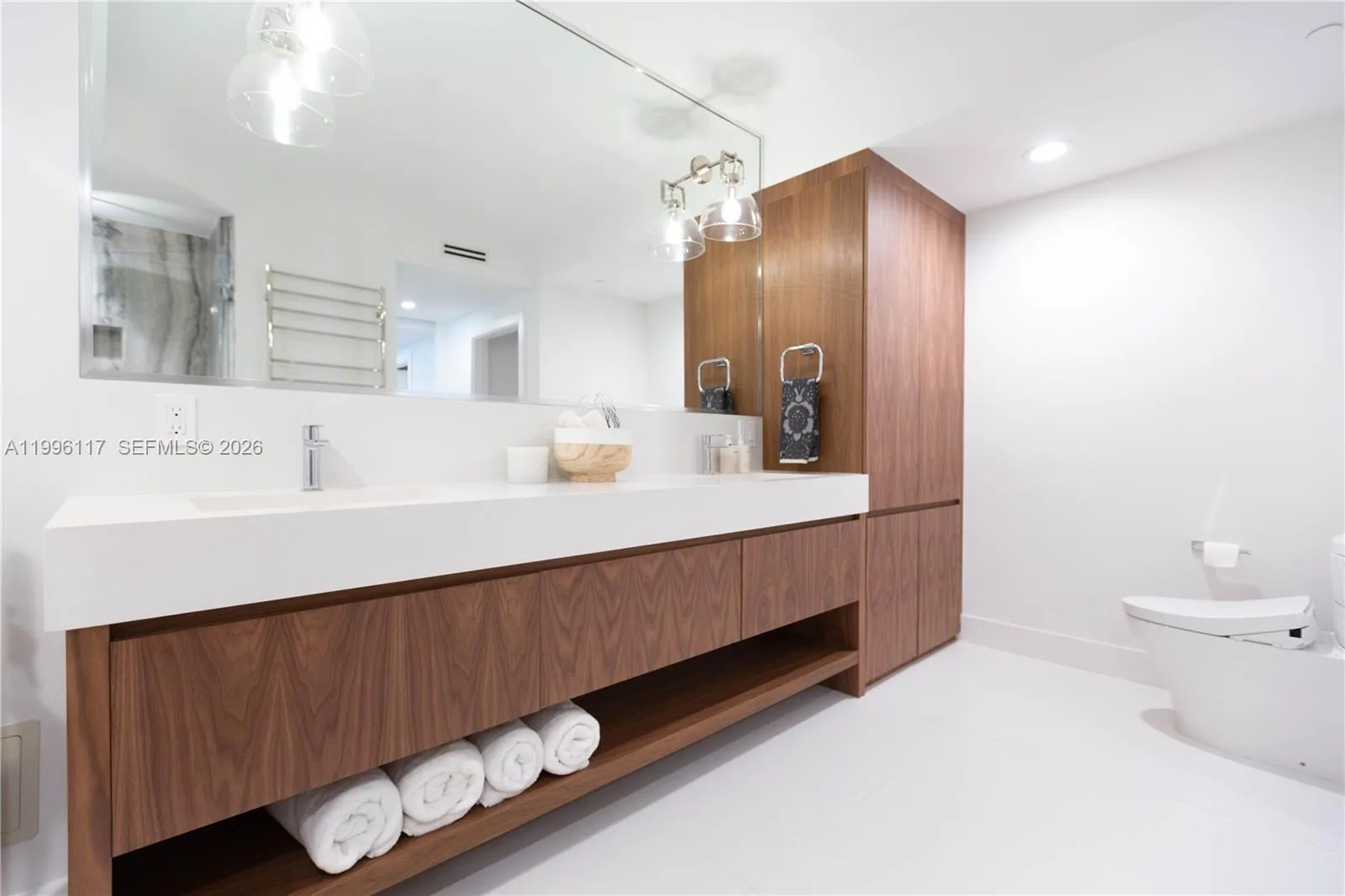 1500 Ocean Dr 904, Miami Beach, Florida 33139, Miami Beach, Florida 33139, 2 Bedrooms Bedrooms, ,3 BathroomsBathrooms,Residential,For Sale,1500 Ocean Dr 904, Miami Beach, Florida 33139,A11996117