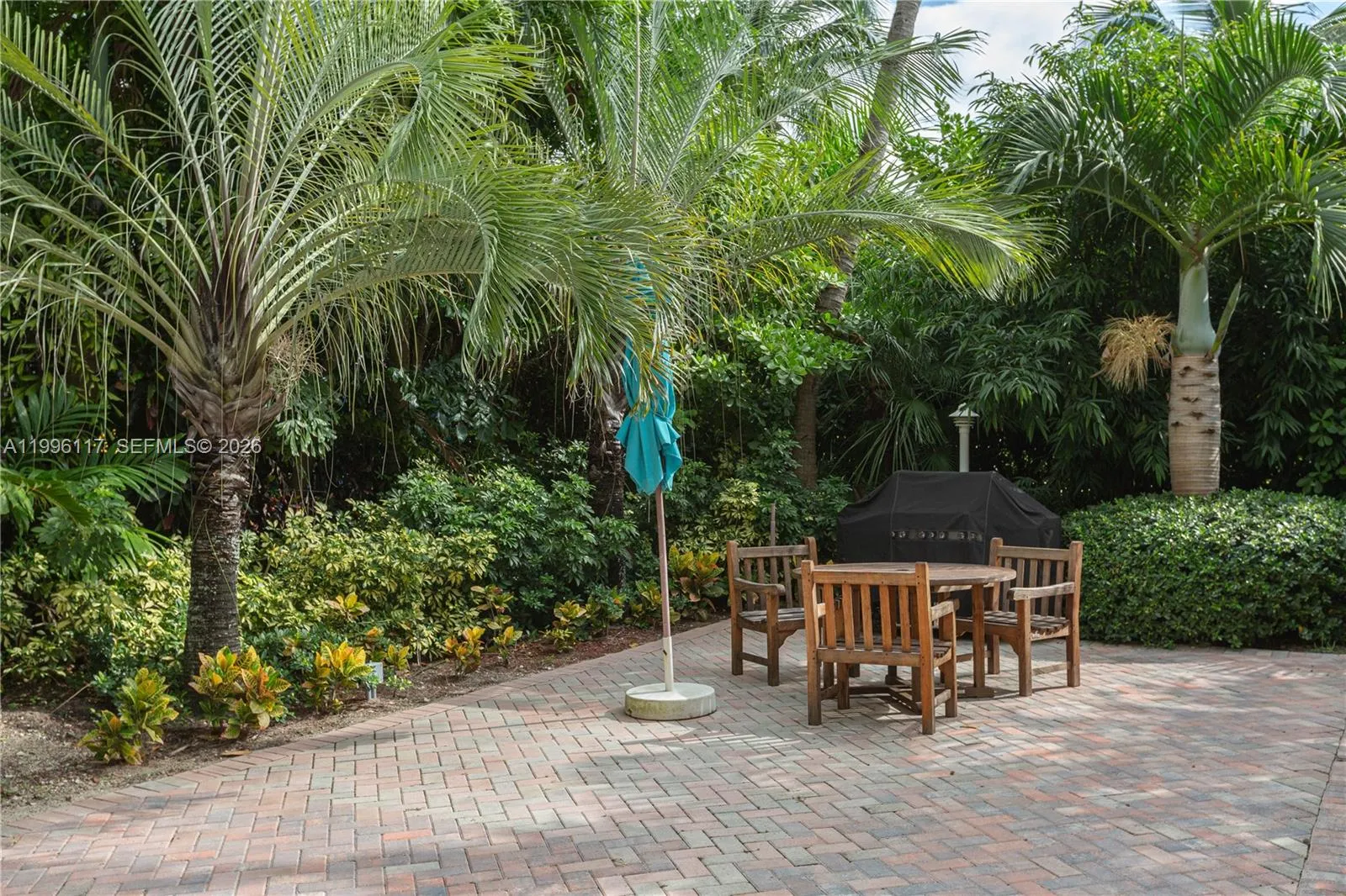 1500 Ocean Dr 904, Miami Beach, Florida 33139, Miami Beach, Florida 33139, 2 Bedrooms Bedrooms, ,3 BathroomsBathrooms,Residential,For Sale,1500 Ocean Dr 904, Miami Beach, Florida 33139,A11996117