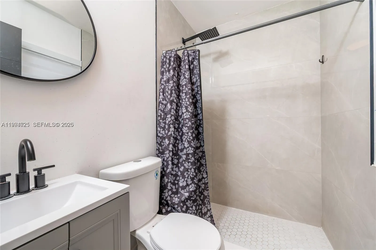 1946 Nw 49th St, Miami, Florida 33142, Miami, Florida 33142, ,Residential Income,For Sale,1946 Nw 49th St, Miami, Florida 33142,A11994725