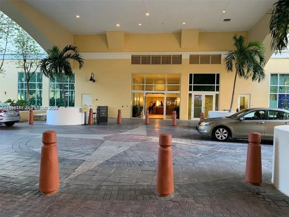 7350 Sw 89th St 906s, Miami, Florida 33156, Miami, Florida 33156, 2 Bedrooms Bedrooms, ,2 BathroomsBathrooms,Residential Lease,For Rent,7350 Sw 89th St 906s, Miami, Florida 33156,A11996149