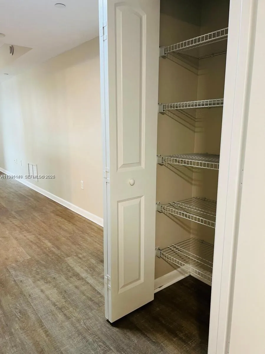 7350 Sw 89th St 906s, Miami, Florida 33156, Miami, Florida 33156, 2 Bedrooms Bedrooms, ,2 BathroomsBathrooms,Residential Lease,For Rent,7350 Sw 89th St 906s, Miami, Florida 33156,A11996149
