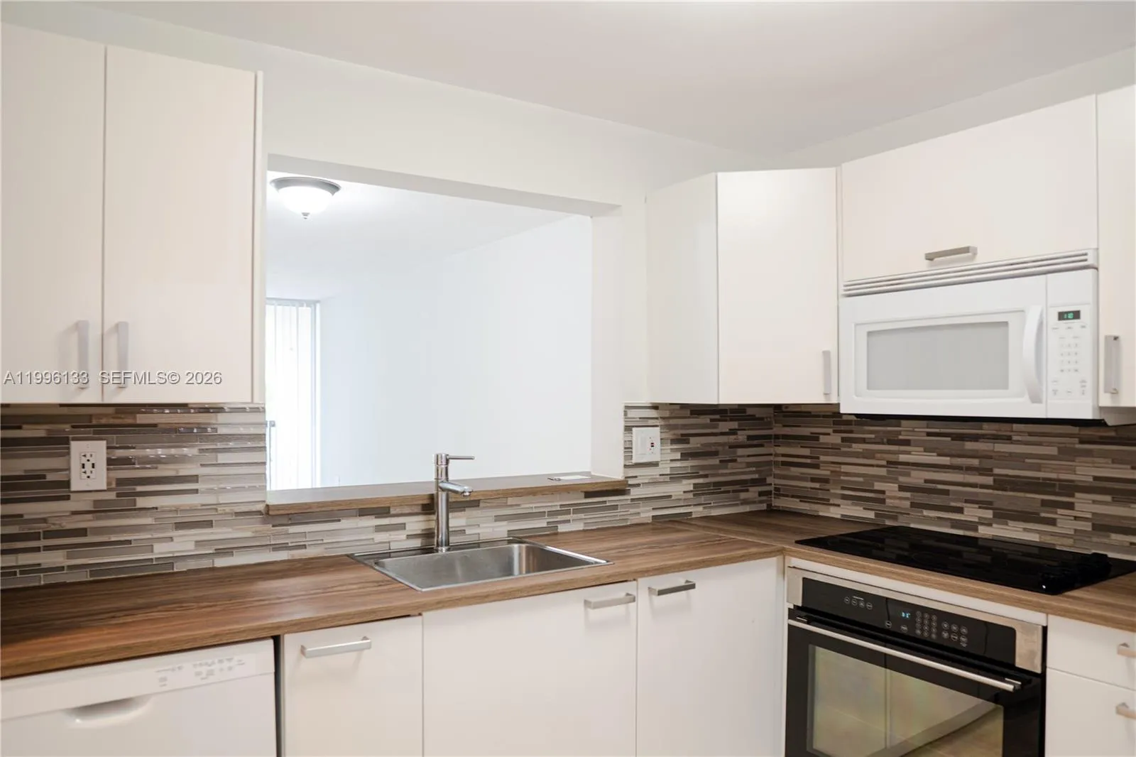 10865 Sw 112th Ave 203, Miami, Florida 33176, Miami, Florida 33176, 2 Bedrooms Bedrooms, ,2 BathroomsBathrooms,Residential Lease,For Rent,10865 Sw 112th Ave 203, Miami, Florida 33176,A11996133