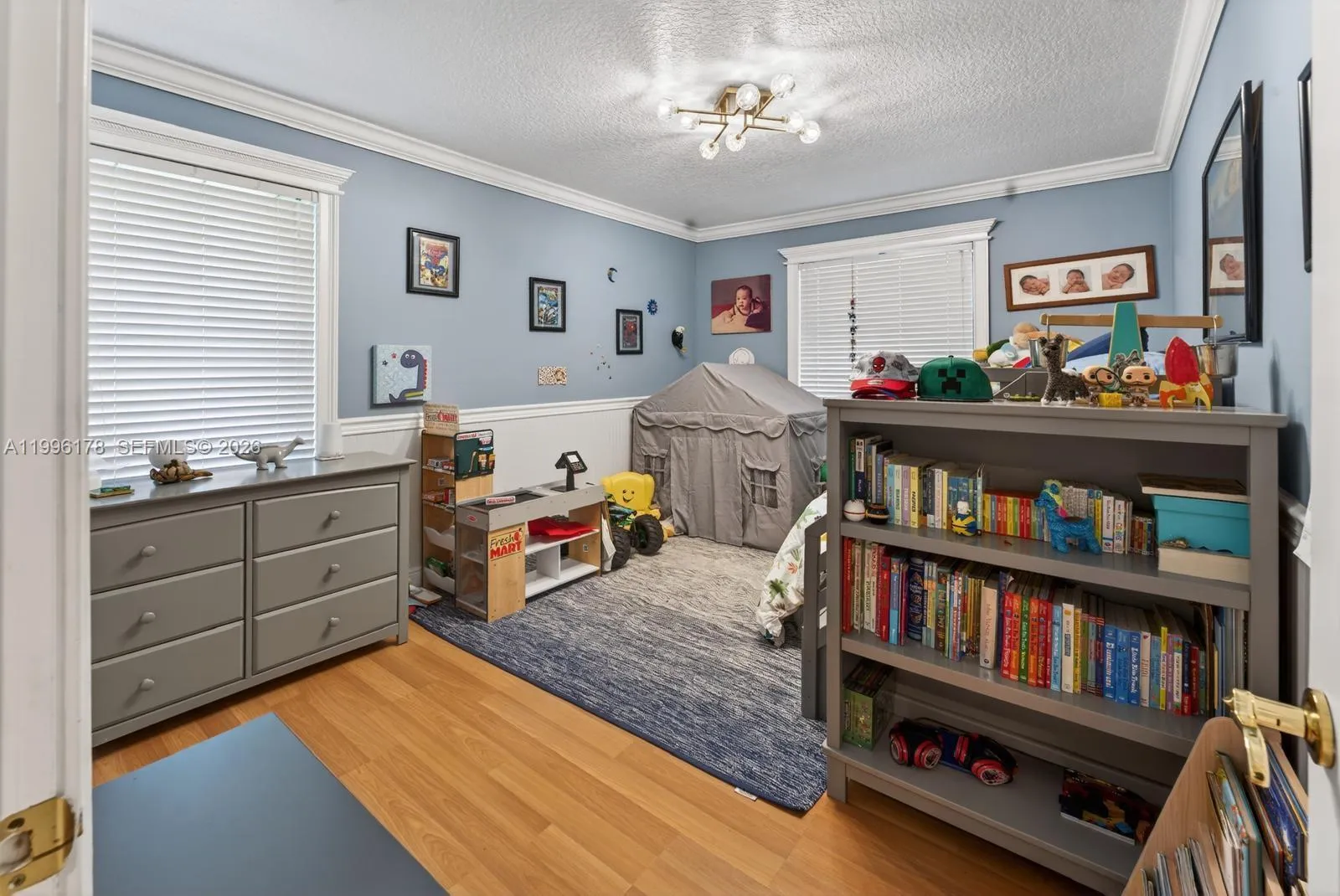 BEDROOM 2