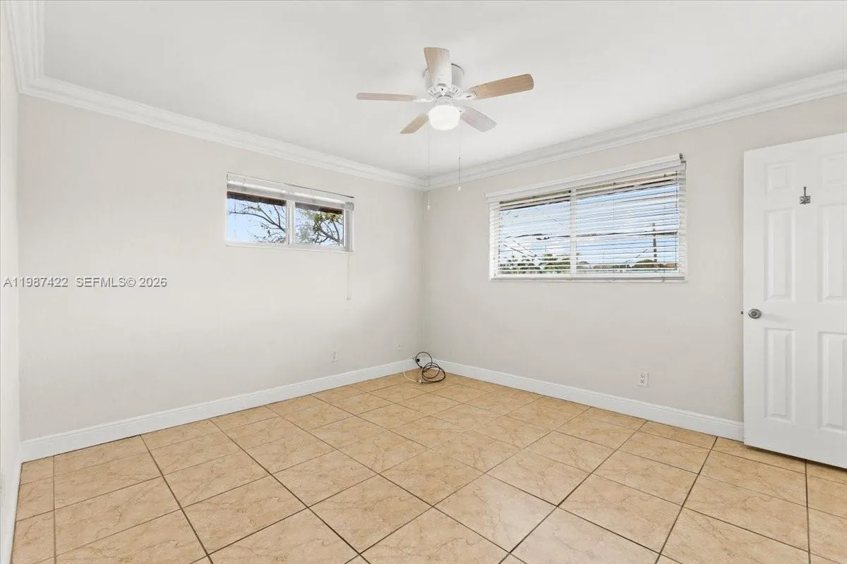 2323 Van Buren St 208, Hollywood, Florida 33020, Hollywood, Florida 33020, 2 Bedrooms Bedrooms, ,2 BathroomsBathrooms,Residential,For Sale,2323 Van Buren St 208, Hollywood, Florida 33020,A11987422