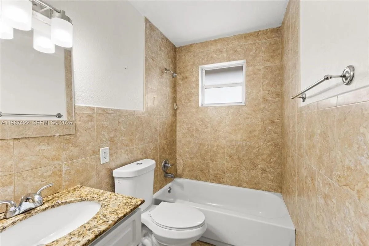 2323 Van Buren St 208, Hollywood, Florida 33020, Hollywood, Florida 33020, 2 Bedrooms Bedrooms, ,2 BathroomsBathrooms,Residential,For Sale,2323 Van Buren St 208, Hollywood, Florida 33020,A11987422