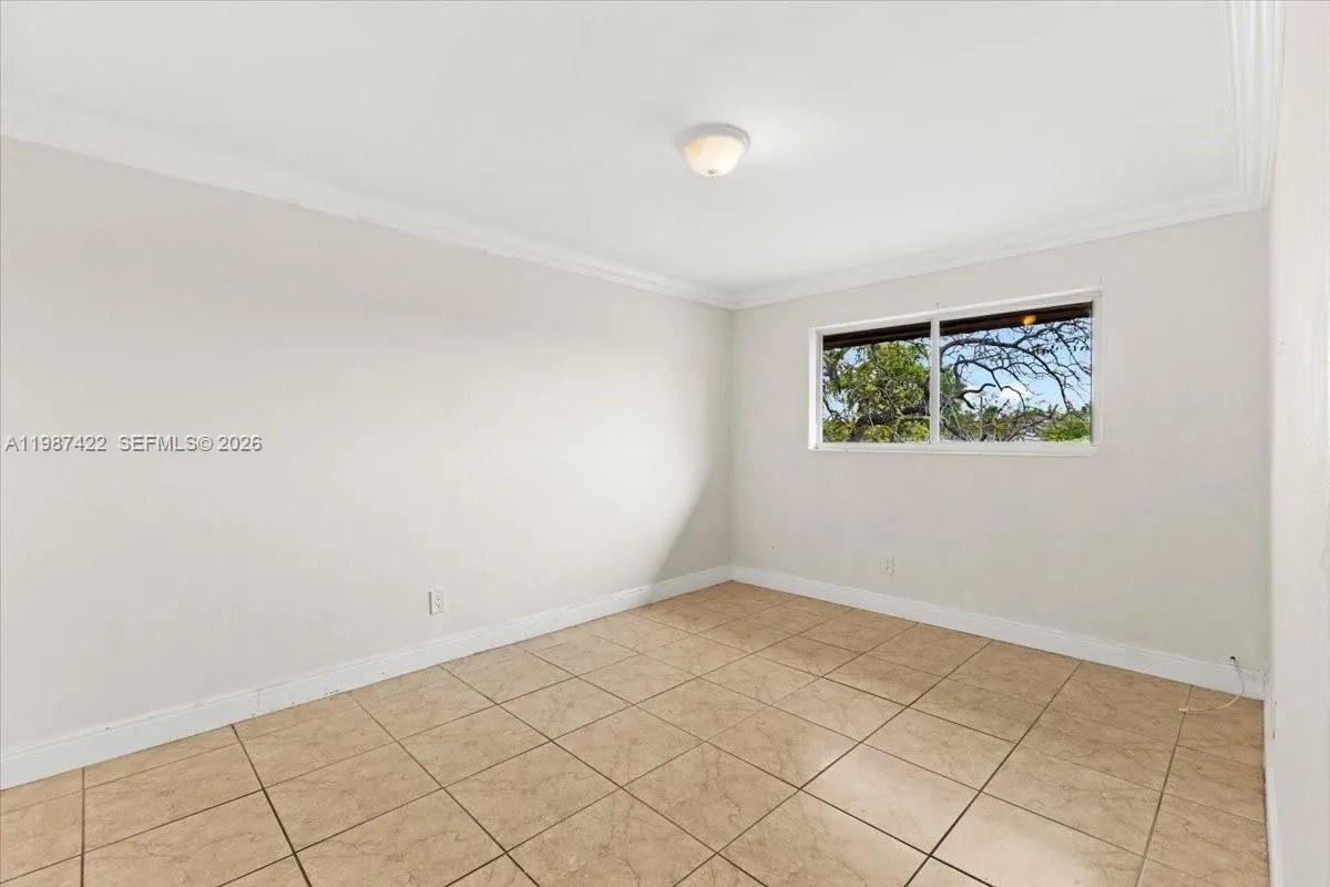 2323 Van Buren St 208, Hollywood, Florida 33020, Hollywood, Florida 33020, 2 Bedrooms Bedrooms, ,2 BathroomsBathrooms,Residential,For Sale,2323 Van Buren St 208, Hollywood, Florida 33020,A11987422