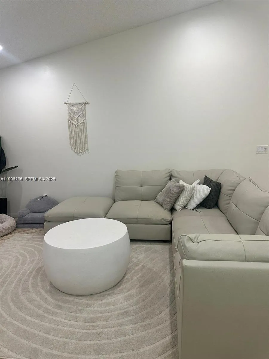 4938 Sw 33rd Way, Hollywood, Florida 33312, Hollywood, Florida 33312, 3 Bedrooms Bedrooms, ,2 BathroomsBathrooms,Residential Lease,For Rent,4938 Sw 33rd Way, Hollywood, Florida 33312,A11996166