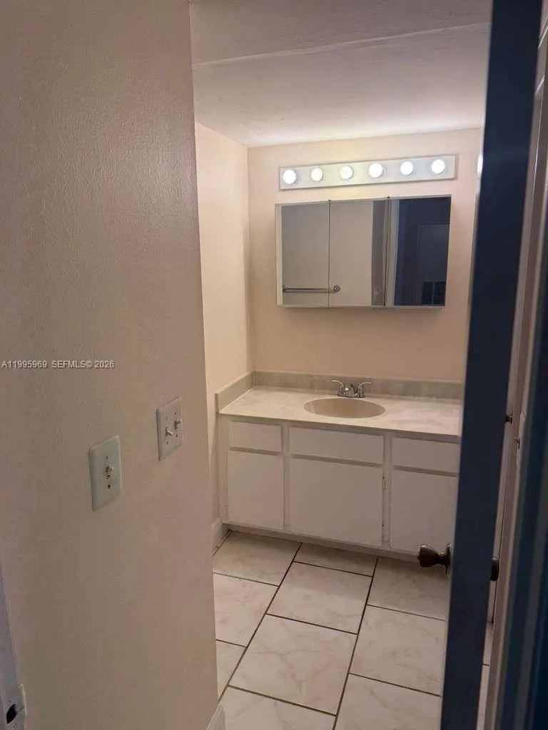 4085 Nw 87th Ave 4085, Sunrise, Florida 33351, Sunrise, Florida 33351, 1 Bedroom Bedrooms, ,1 BathroomBathrooms,Residential Lease,For Rent,4085 Nw 87th Ave 4085, Sunrise, Florida 33351,A11995969