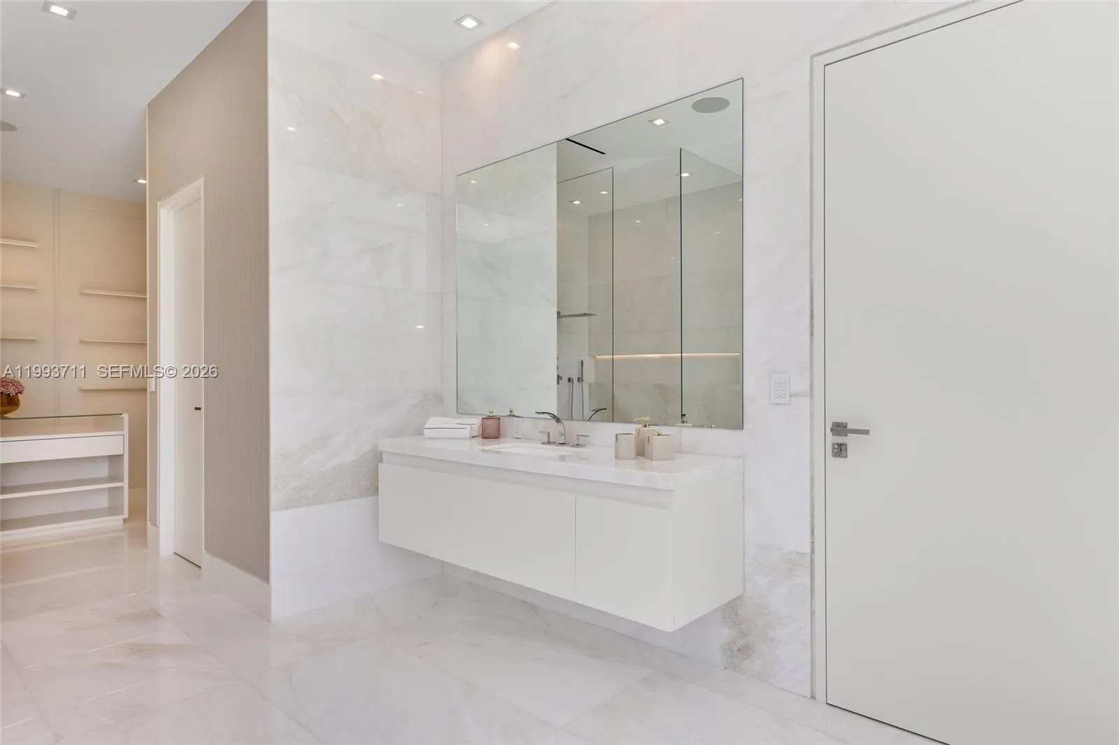 2560 Del Lago Dr, Fort Lauderdale, Florida 33316, Fort Lauderdale, Florida 33316, 6 Bedrooms Bedrooms, ,7 BathroomsBathrooms,Residential,For Sale,2560 Del Lago Dr, Fort Lauderdale, Florida 33316,A11993711