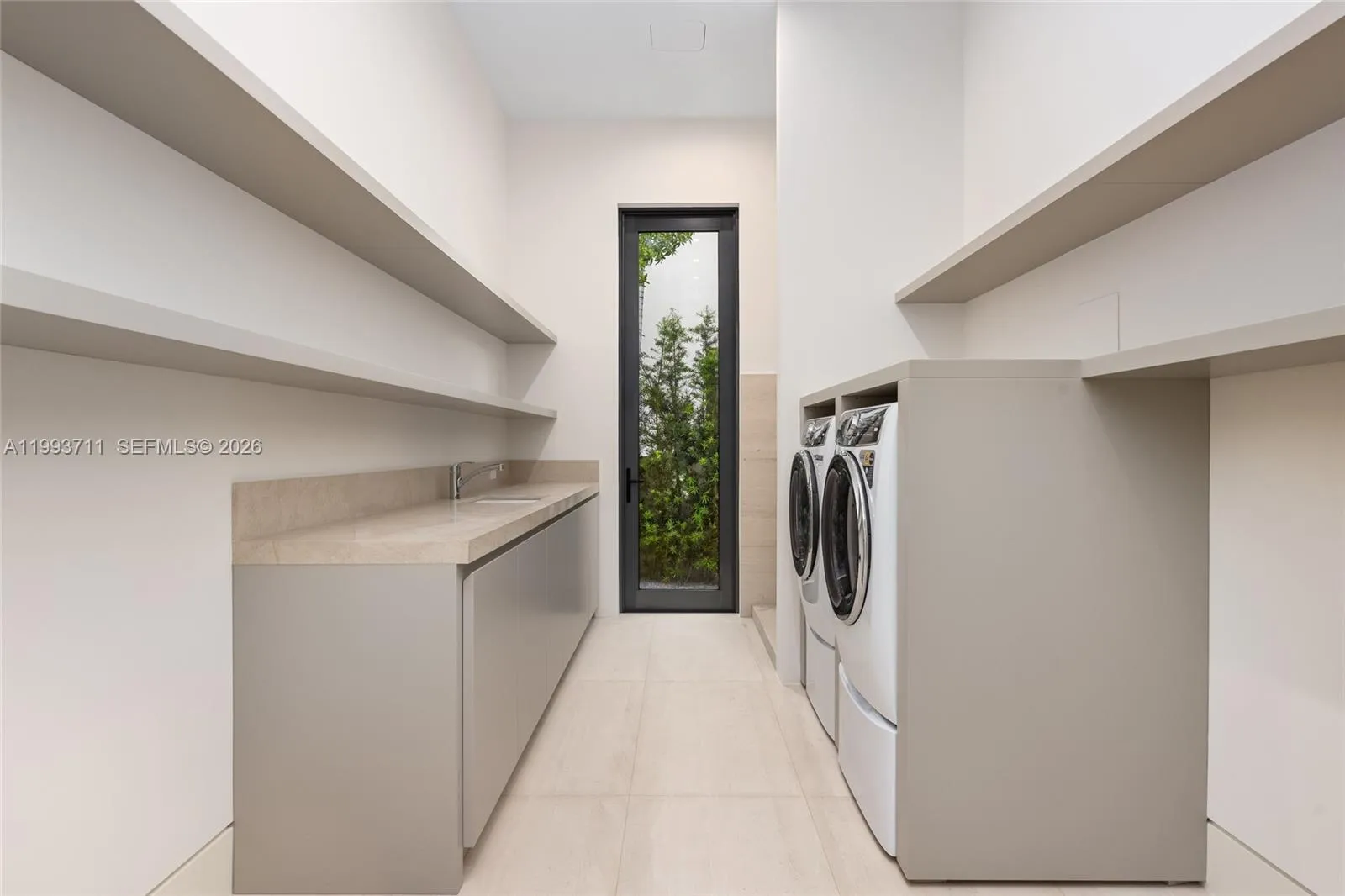 2560 Del Lago Dr, Fort Lauderdale, Florida 33316, Fort Lauderdale, Florida 33316, 6 Bedrooms Bedrooms, ,7 BathroomsBathrooms,Residential,For Sale,2560 Del Lago Dr, Fort Lauderdale, Florida 33316,A11993711