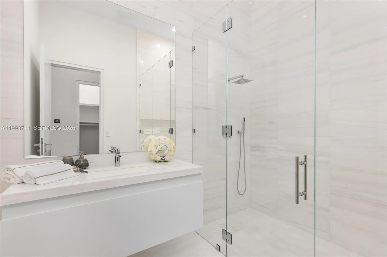 2560 Del Lago Dr, Fort Lauderdale, Florida 33316, Fort Lauderdale, Florida 33316, 6 Bedrooms Bedrooms, ,7 BathroomsBathrooms,Residential,For Sale,2560 Del Lago Dr, Fort Lauderdale, Florida 33316,A11993711