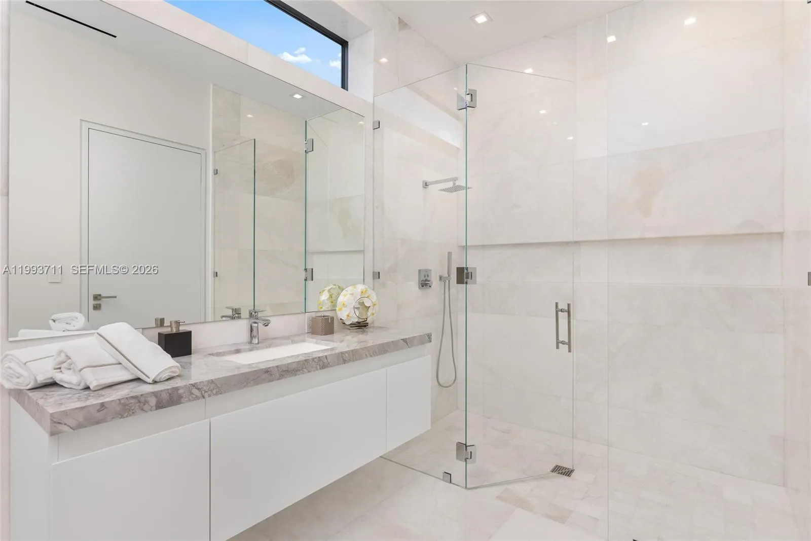 2560 Del Lago Dr, Fort Lauderdale, Florida 33316, Fort Lauderdale, Florida 33316, 6 Bedrooms Bedrooms, ,7 BathroomsBathrooms,Residential,For Sale,2560 Del Lago Dr, Fort Lauderdale, Florida 33316,A11993711