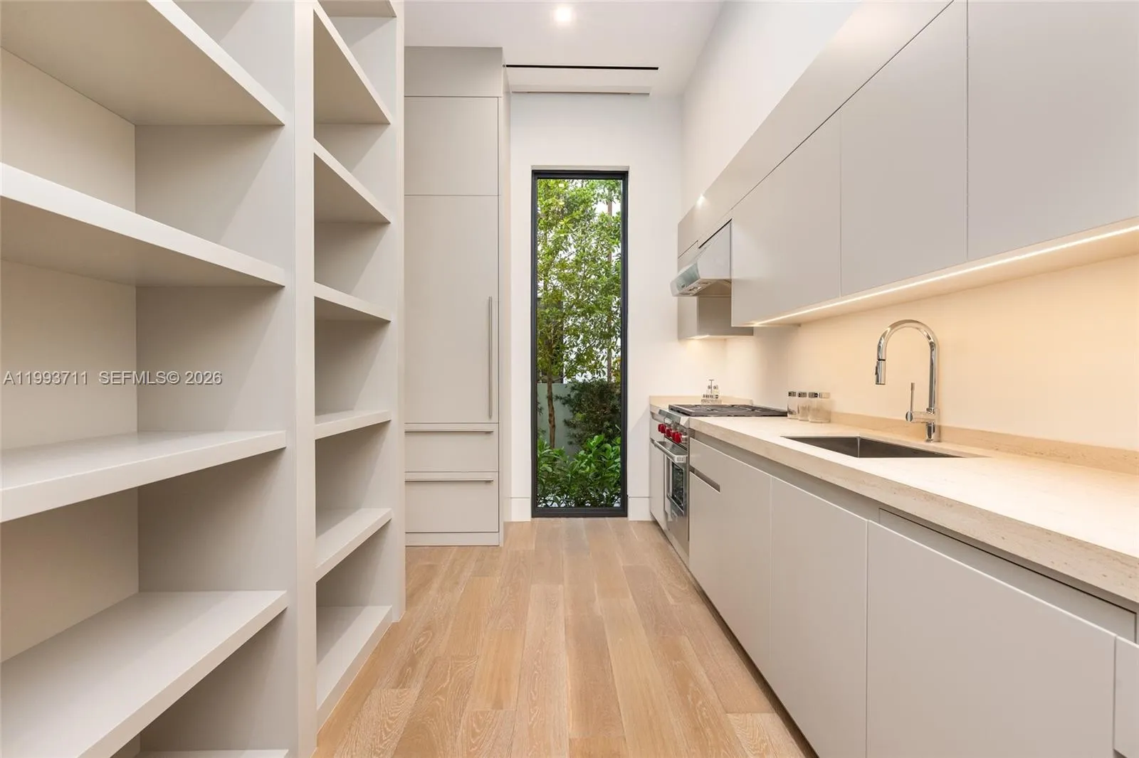 2560 Del Lago Dr, Fort Lauderdale, Florida 33316, Fort Lauderdale, Florida 33316, 6 Bedrooms Bedrooms, ,7 BathroomsBathrooms,Residential,For Sale,2560 Del Lago Dr, Fort Lauderdale, Florida 33316,A11993711