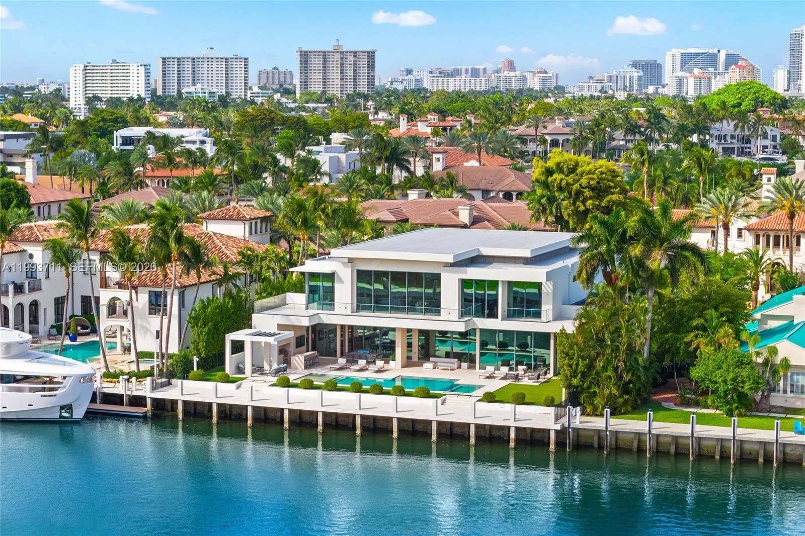 2560 Del Lago Dr, Fort Lauderdale, Florida 33316, Fort Lauderdale, Florida 33316, 6 Bedrooms Bedrooms, ,7 BathroomsBathrooms,Residential,For Sale,2560 Del Lago Dr, Fort Lauderdale, Florida 33316,A11993711