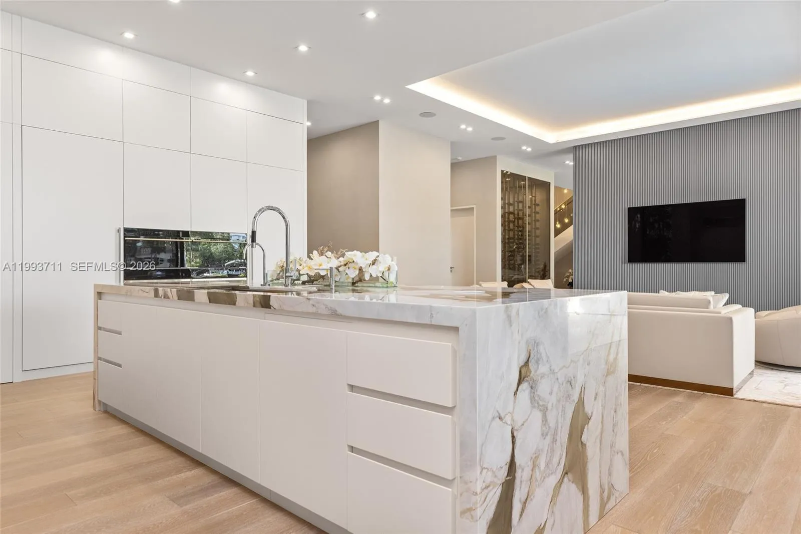 2560 Del Lago Dr, Fort Lauderdale, Florida 33316, Fort Lauderdale, Florida 33316, 6 Bedrooms Bedrooms, ,7 BathroomsBathrooms,Residential,For Sale,2560 Del Lago Dr, Fort Lauderdale, Florida 33316,A11993711