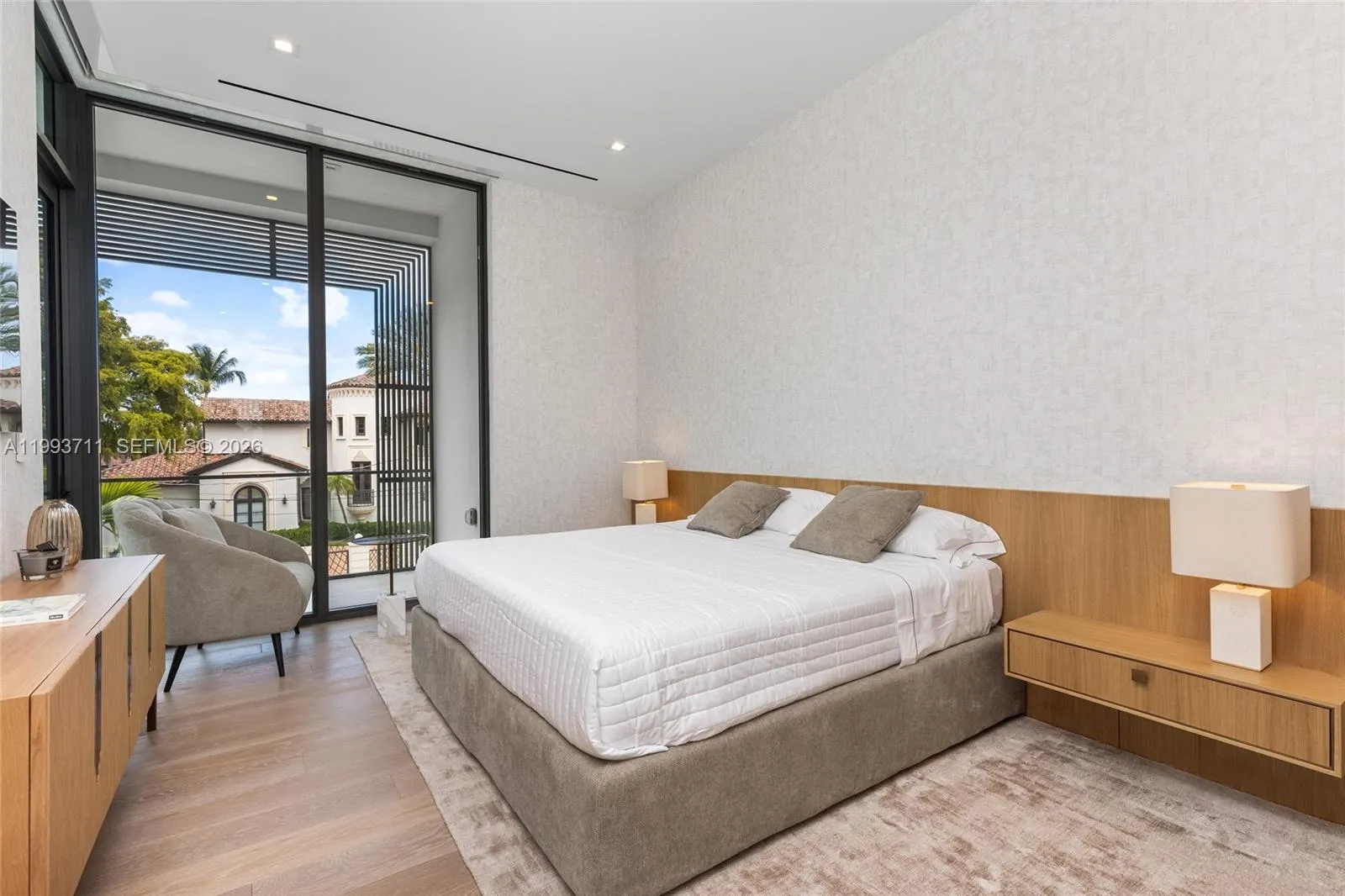 2560 Del Lago Dr, Fort Lauderdale, Florida 33316, Fort Lauderdale, Florida 33316, 6 Bedrooms Bedrooms, ,7 BathroomsBathrooms,Residential,For Sale,2560 Del Lago Dr, Fort Lauderdale, Florida 33316,A11993711